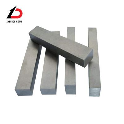 Barre d'acier carrée personnalisée laminée à chaud / tirée à froid AISI ASTM 1018 1020 1045 1040 1025 1065 Barre d'acier au carbone avec usine puissante