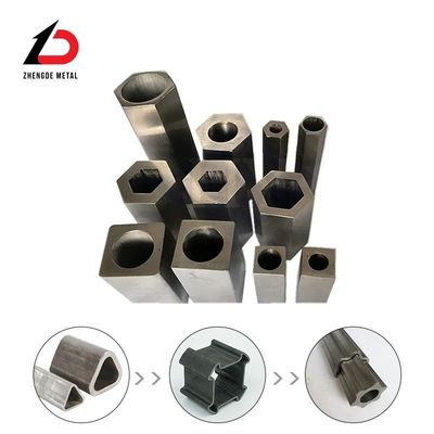1020 Q355 Q195 Q235 Tubes en acier au carbone hexagonales triangles pentagonaux sans soudure / laminées à chaud / polies en acier de forme spéciale